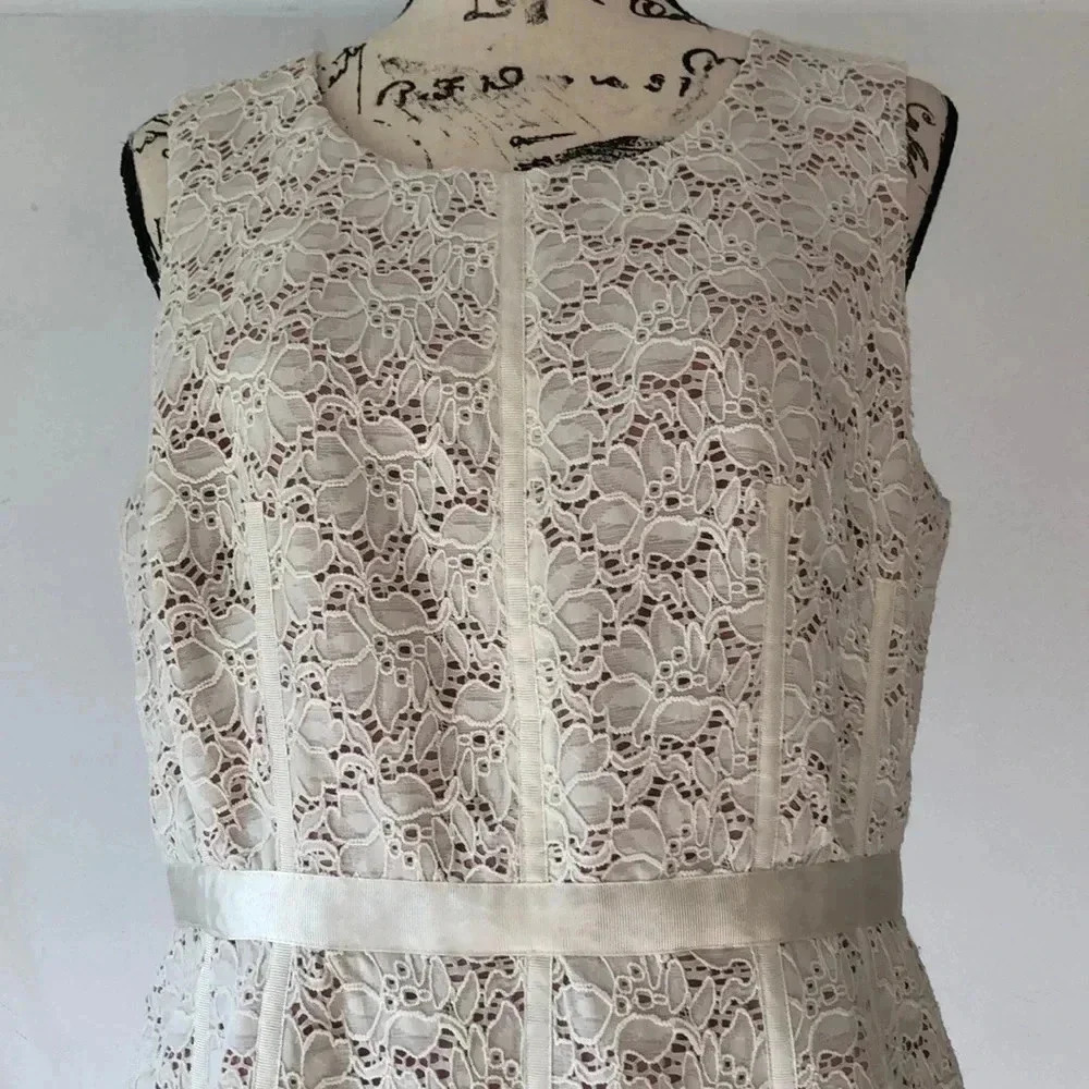 Oleg Cassini Cream Lace Dress - Picture 2 of 9